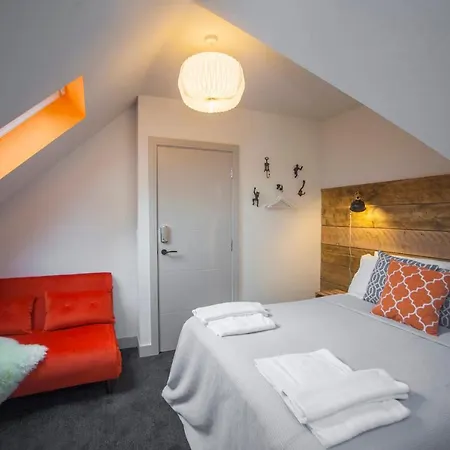 Holiday home Higgihaus #3a & 3b 8 Bed Sleeps Up To 22 Big Groups Hip Location *